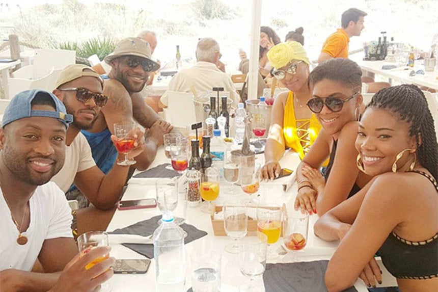 These Stars Did It Big On Vacation 
